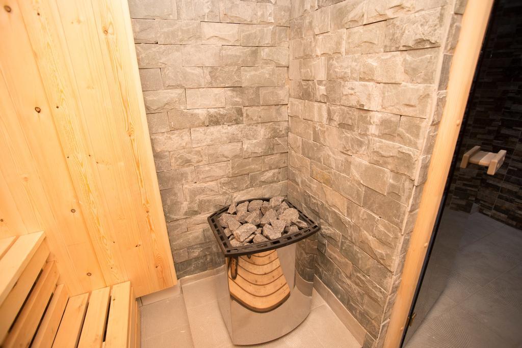 Отель кристалл
